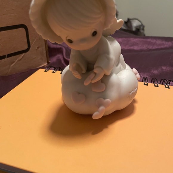 Precious moment, sending you my love - Picture 3 of 7